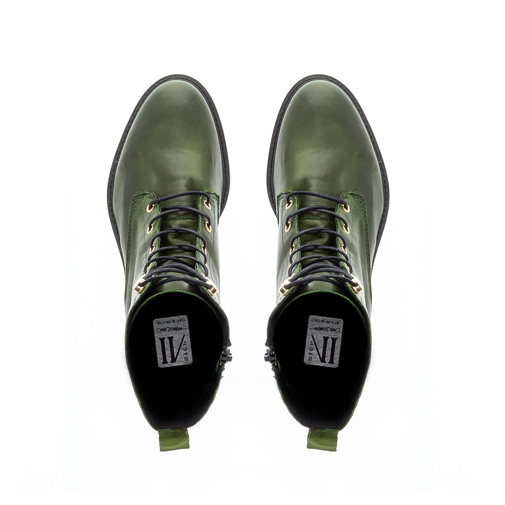 Carl Scarpa Roux Green Leather Lace Up Ankle Boots